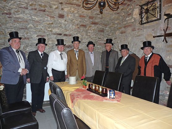 Zylinderm&auml;nner G&ouml;llingen (Foto: Karl-Heinz Herrmann)