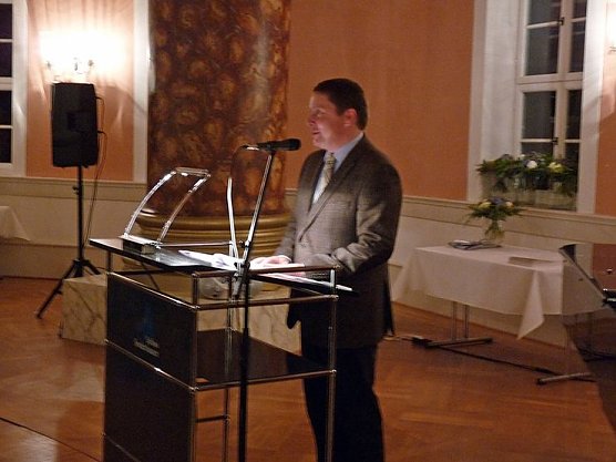 Ehrung durch die WAGO Stiftung (Foto: Karl-Heinz Herrmann) Ehrung durch die WAGO Stiftung (Foto: Karl-Heinz Herrmann)