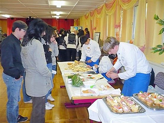 "Aktivit&auml;t Sch&uuml;lerfirma - Praxis erleben!" (Foto: SGW)