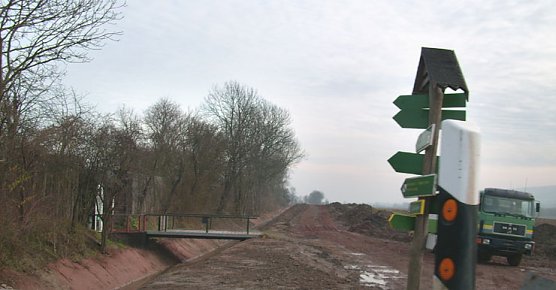 Bauarbeiten an der Kleinen Wipper Rottleben (Foto: Karl-Heinz Herrmann)