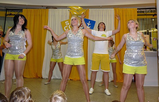 Feuerwerk in der Galerie (Foto: Karl-Heinz Herrmann) Feuerwerk in der Galerie (Foto: Karl-Heinz Herrmann)