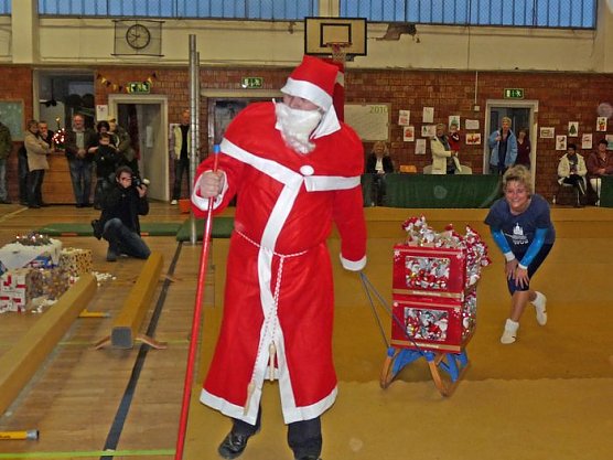 Weihnachtsturnen (Foto: Karl-Heinz Herrmann)