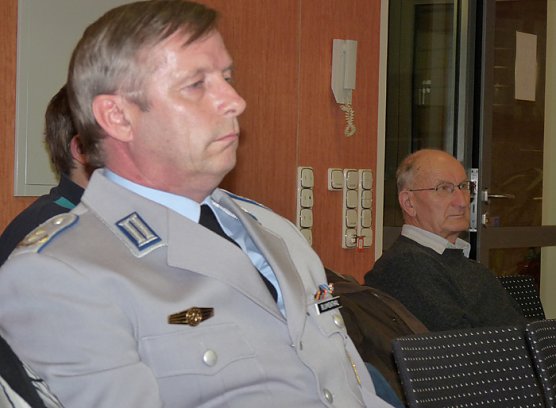 Beschluss zum Bundeswehrstandort (Foto: Karl-Heinz Herrmann)