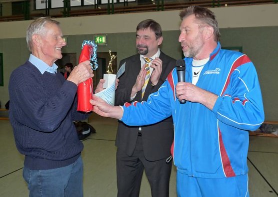 Turnier 2000 (Foto: Karl-Heinz Herrmann) Turnier 2000 (Foto: Karl-Heinz Herrmann)