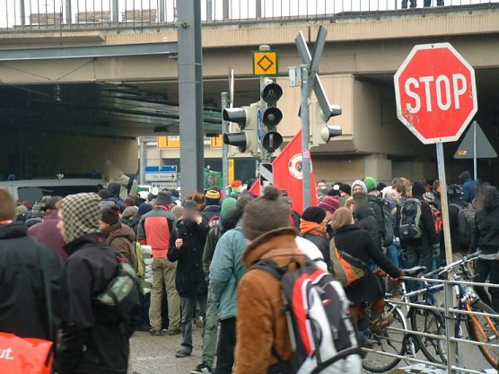 F&uuml;r viele war am Hauptbahnhof erst einmal Endstation (Foto: Anonymus)