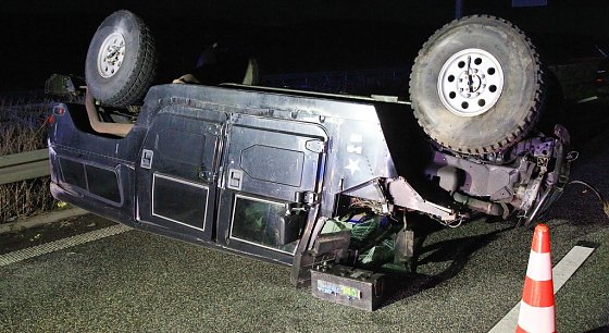 Bild: Hummer &uuml;berschl&auml;gt sich