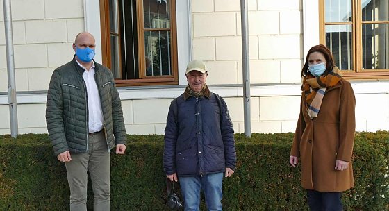 Bild: Ein Redakteur verabschiedet sich in den Ruhestand
