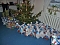 Kindern vorfristige Weihnacht beschert