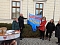 Vor dem Landratsamt Kyffhäuserkreis hissten Christin Nowak, Gleichstellungsbeauftragte der Stadt Sondershausen, Bürgermeister Steffen Grimm, Landrätin Antje Hochwind-Schneider und Constanze Gothe vom Frauenhaus in Sondershausen die Flagge gegen Gewalt an Frauen und Mädchen. Vor dem Landratsamt Kyffhäuserkreis hissten Christin Nowak, Gleichstellungsbeauftragte der Stadt Sondershausen, Bürgermeister Steffen Grimm, Landrätin Antje Hochwind-Schneider und Constanze Gothe vom Frauenhaus in Sondershausen die Flagge gegen Gewalt an Frauen und Mädchen.