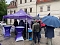 Einmal essen, zweimal satt. Suppenverteilung mit Landrätin auf dem Sondershäuser Marktplatz Einmal essen, zweimal satt. Suppenverteilung mit Landrätin auf dem Sondershäuser Marktplatz