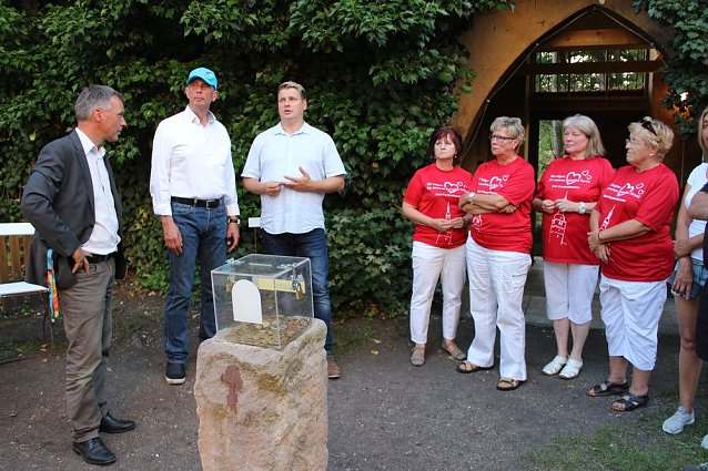 Bild: Am Schiefen und im Solewasser-Vitalpark