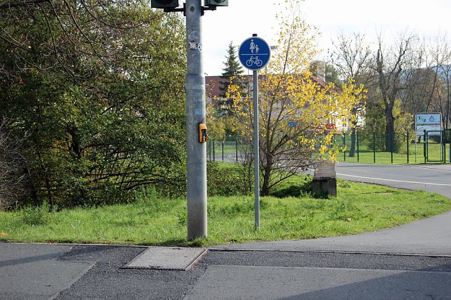 Bild: Zigarettenautomat aufgebrochen und mehr