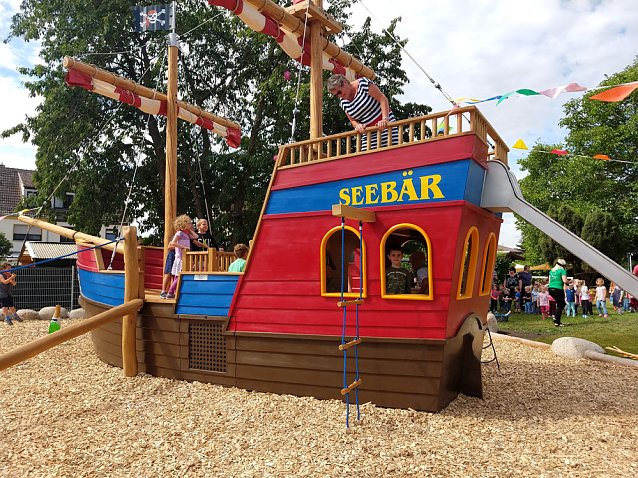 Bild: Riesiges Playmobil-Aktivschiff in der Kita Sonnenk&auml;fer wurde geentert!