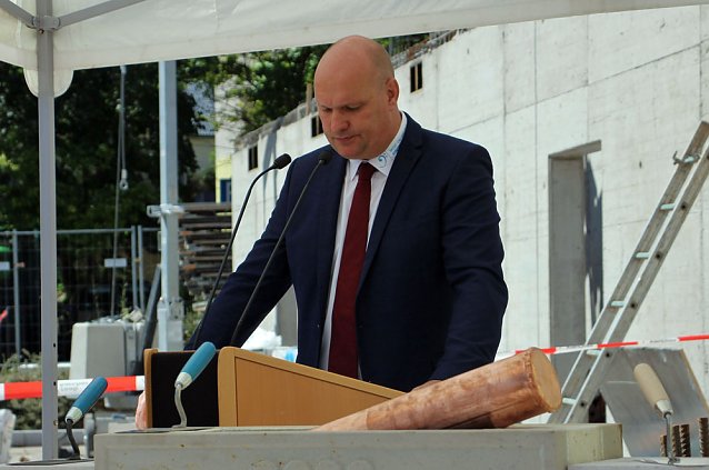 Bild: Grundsteinlegung am Wippertor