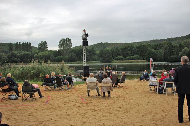 Bild: Erfolgreiche Open-Air-Konzerte an den Bebraer Teichen
