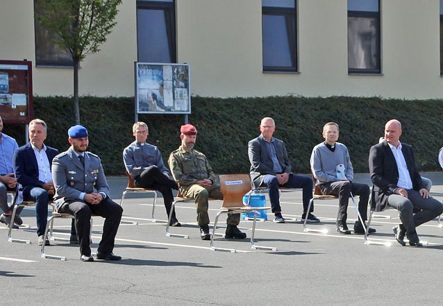 Bild: Verabschiedungsappell am Bundeswehrstandort Sondershausen