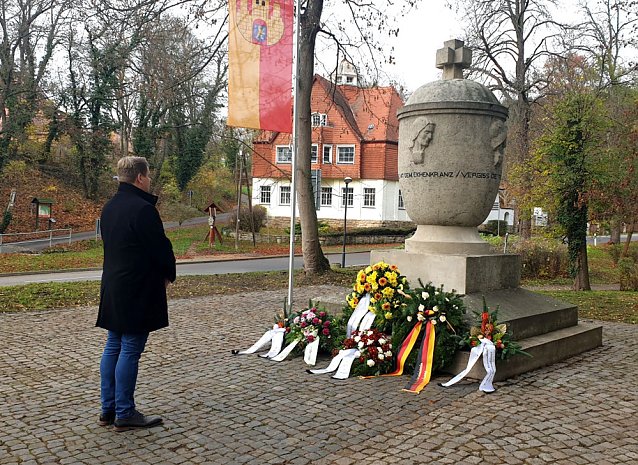Bild: Volkstrauertag in Bad Frankenhausen