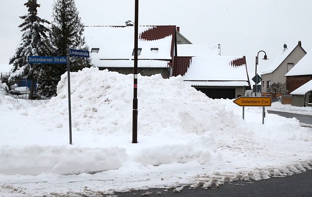 Bild: Schneechaos in Gro&szlig;berndten
