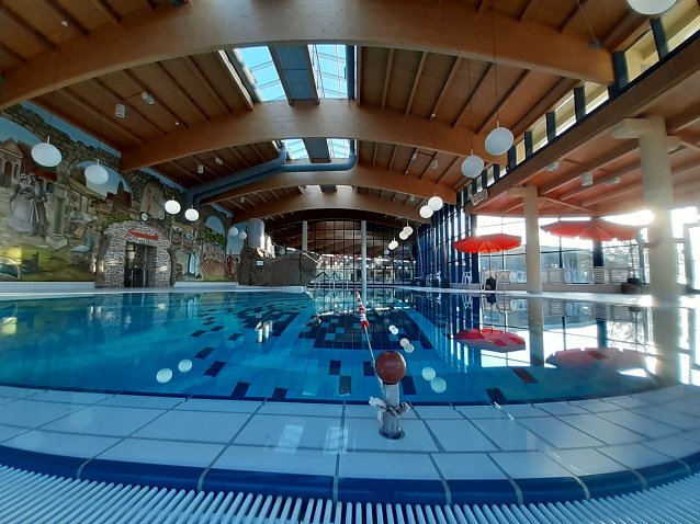 Bild: Die Kyffh&auml;user-Therme &ouml;ffnet wieder 