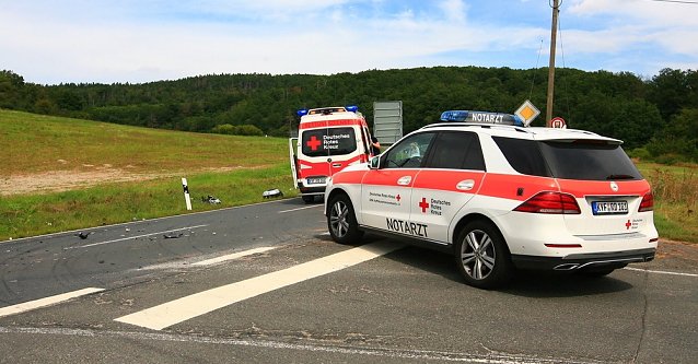 Bild: Rettungskr&auml;fte am Unfallort