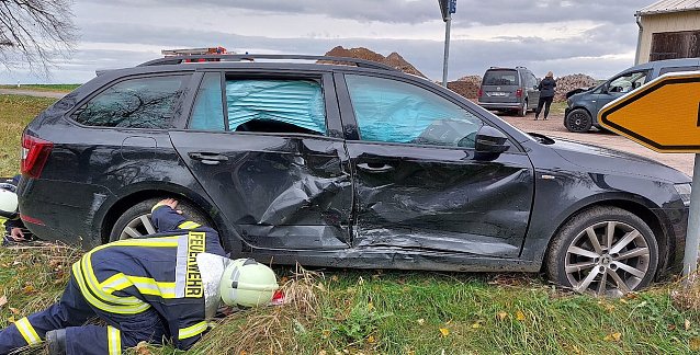 Bild: Verkehrsunfall bei Holzengel