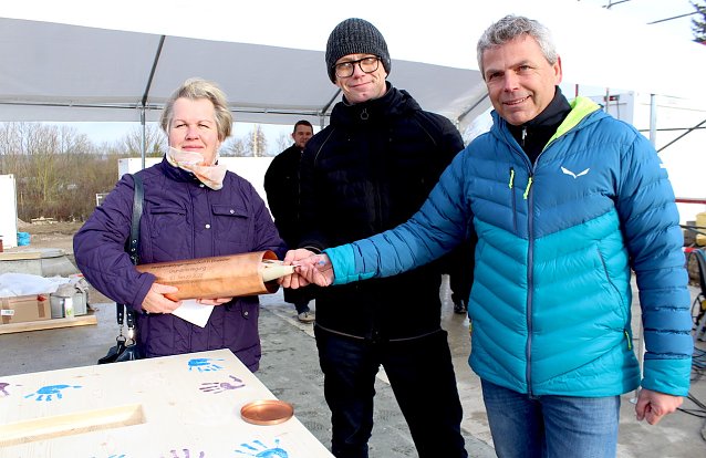 Bild: Gudrun Knoch (Projektleiterin Wohnheim Diakonie Novalis); Christian Johne (Exsos); Thoralf B&auml;ring (B&auml;ring Bau).