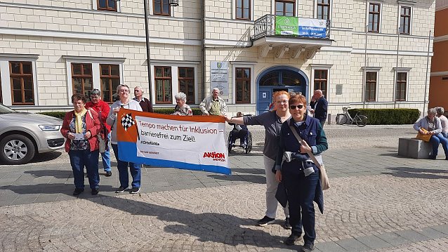 Bild: Tempo machen f&uuml;r Inklusion -barrierefrei zum Ziel