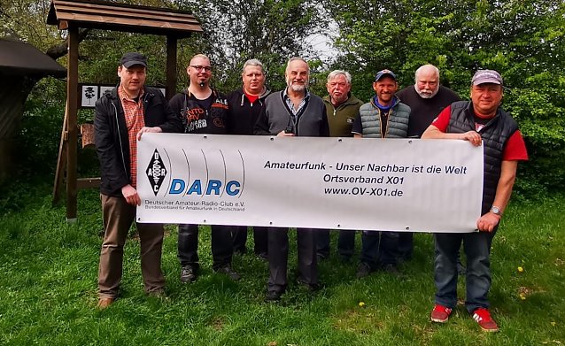 Bild: Mitglieder des Ortsverbandes Kyffh&auml;user des Deutschen Amateur Radio Club e.V. (DARC)