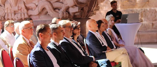 Bild: Feierstunde auf dem Kyffh&auml;user Denkmal - 900 Jahre Kaiser Friedrich I Barbarossa