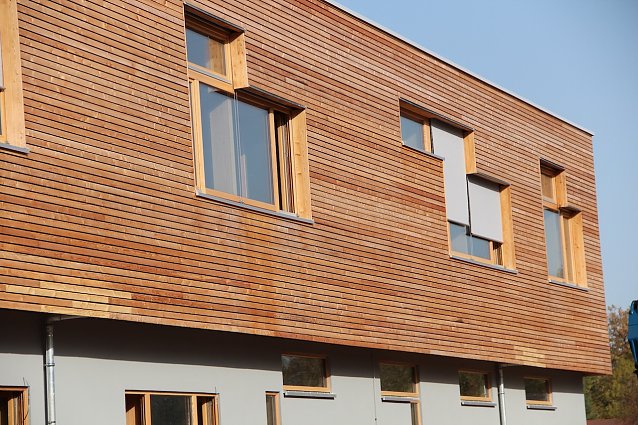 Bild: Holzbau gilt f&uuml;r viele Klimaexperten als der Schl&uuml;ssel zu mehr Klimaschutz. Doch daf&uuml;r m&uuml;ssen die heimischen W&auml;lder nicht stillgelegt, sondern bewirtschaftet werden