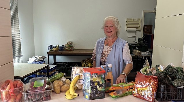 Bild: Marianne Meister arbeitet ehrenamtlich bei der Tafel in Sondershausen