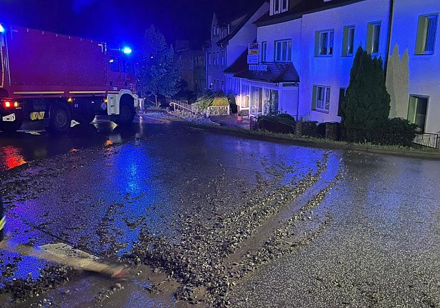 Bild: Vielerorts gab es in der zur&uuml;ckliegenden bracht Feuerwehreins&auml;tze wegen des Unwetters