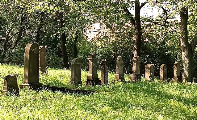 Bild: Der j&uuml;dische Friedhof in Immenrode z&auml;hlt zu den Ausflugszielen in Immenrode