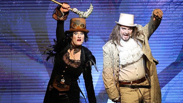Bild: Szenenfoto aus "FAUST-AUF DEM BROCKEN-Rocktheater nach Goethe 