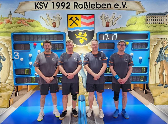 Bild:  v.l.n.r. KD.Arnold, Thomas Gensch, Knu Herzau u. Ralf Schr&ouml;der nach dem Heimsieg gegen die SpG Ilmta