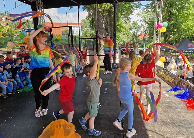 Bild: Gro&szlig;e Jubil&auml;umsfeier in der Kindervilla in Bad Frankenhausen