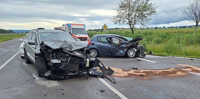 Bild: Schwerer Unfall auf der L1172 zwischen Bad Frankenhausen und Artern