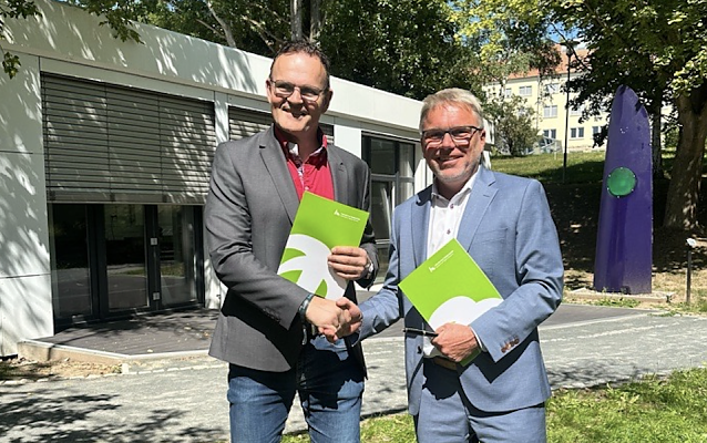 Bild: Vertreter der Hochschule Nordhausen und der Piller Blowers & Compressors GmbH bei der Unterzeichnung des Kooperationsvertrags � ein weiterer Schritt f&uuml;r praxisorientierte Lehre, Forschung und Fachkr&auml;ftesicherung