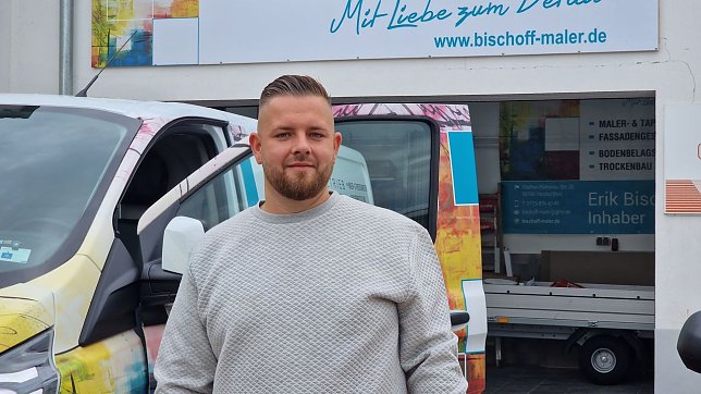 Bild: Erik Bischoff am Standort in der Freiherr-vom-Stein-Stra&szlig;e
