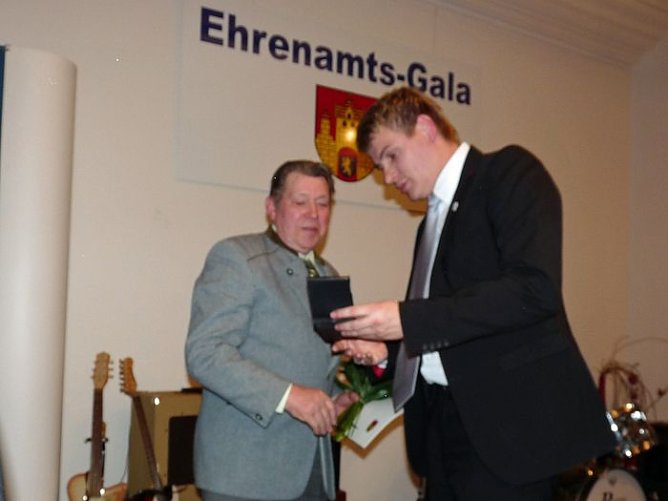 Ehrenarbeit gew&uuml;rdigt (Foto: Karl-Heinz Herrmann)
