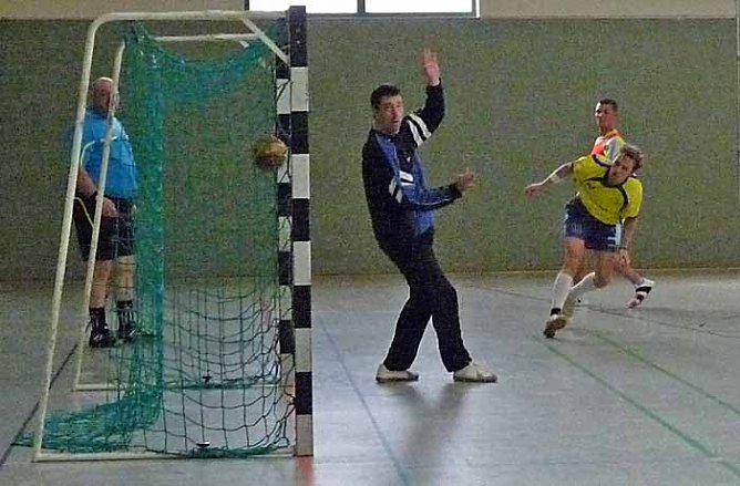 Einheit gegen Görmar (Foto: Karl-Heinz Herrmann) Einheit gegen Görmar (Foto: Karl-Heinz Herrmann)