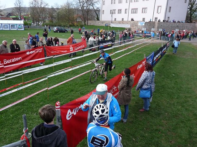 Der 33. Internationaler Kyffhäuser-Berglauf (Foto: Karl-Heinz Herrmann) Der 33. Internationaler Kyffhäuser-Berglauf (Foto: Karl-Heinz Herrmann)