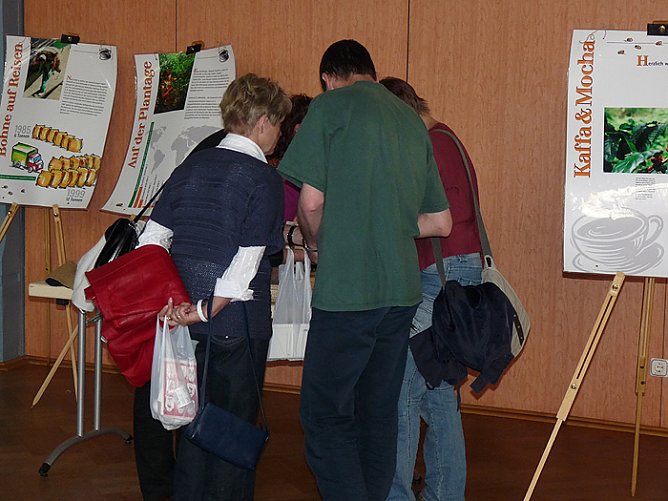 Kaffeeverkostung (Foto: Karl-Heinz Herrmann)