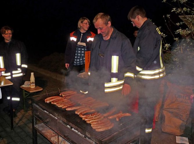Osterfeuer &Ouml;stertal (Foto: Karl-Heinz Herrmann)