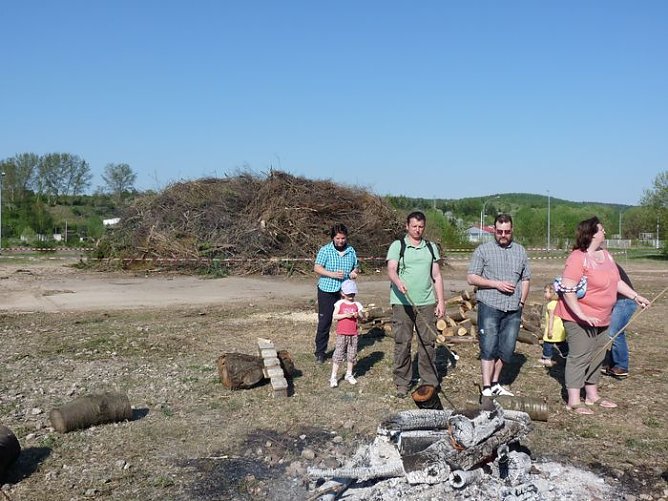 Vorschau Osterfeuer (Foto: Karl-Heinz Herrmann)