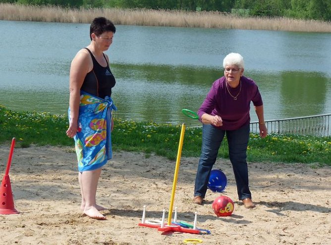 Spa&szlig; beim Anbaden (Foto: Karl-Heinz Herrmann)