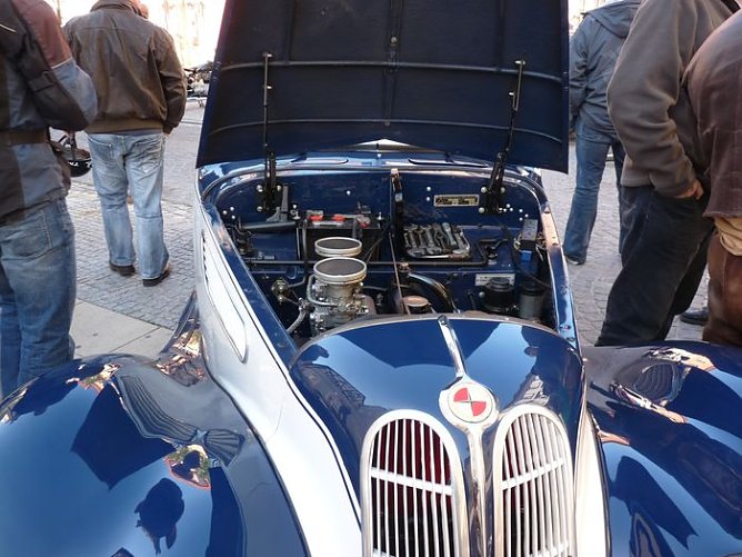 Oldtimer verdr&auml;ngt (Foto: Karl-Heinz Herrmann)