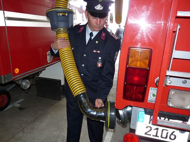 Abgasanlage f&uuml;r Feuerwehr (Foto: Karl-Heinz Herrmann)