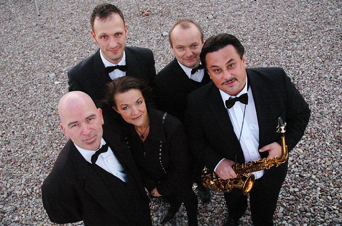 Holger Arndt Connexion (Foto: Jazzclub Sondershausen e.V.) Holger Arndt Connexion (Foto: Jazzclub Sondershausen e.V.)