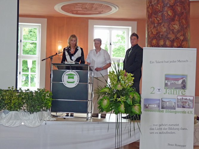 Ein Grund zum Feiern! (Foto: Karl-Heinz Herrmann) Ein Grund zum Feiern! (Foto: Karl-Heinz Herrmann)